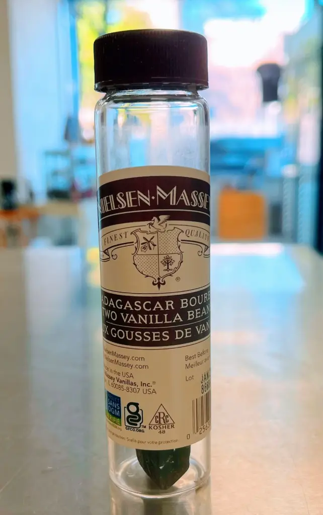 Nielsien & Massey madagascar bourbon two vanilla beans