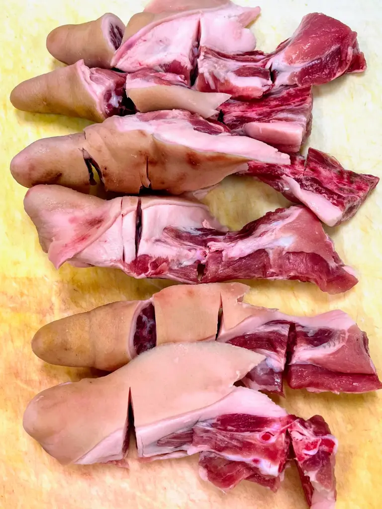 Pork Tail (2lb)